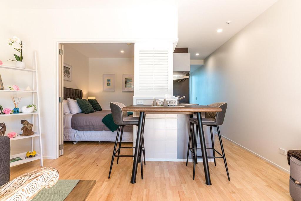 Oneroa Bay Villa Waiheke Екстериор снимка